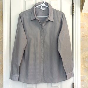 Calvin Klein Striped Button-Up 100% Cotton Women’s Shirt, not Fitted Style. EUC